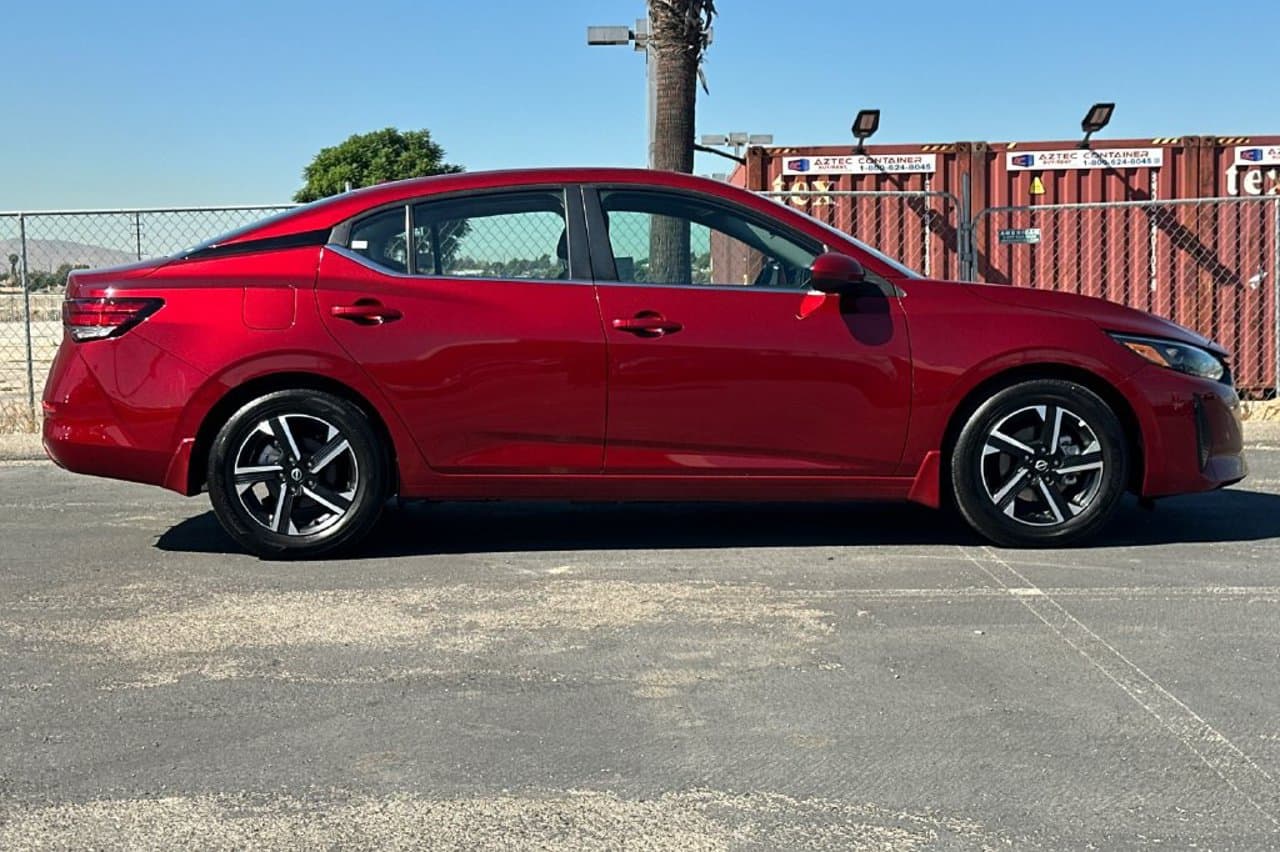 2025 Nissan Sentra SV 2