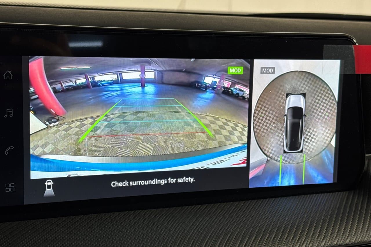 2027 Nissan Kicks SR 16