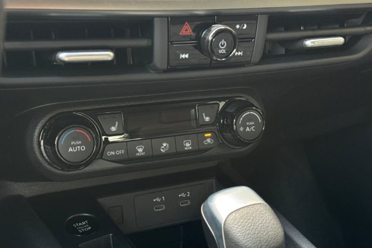 2027 Nissan Kicks SV 17