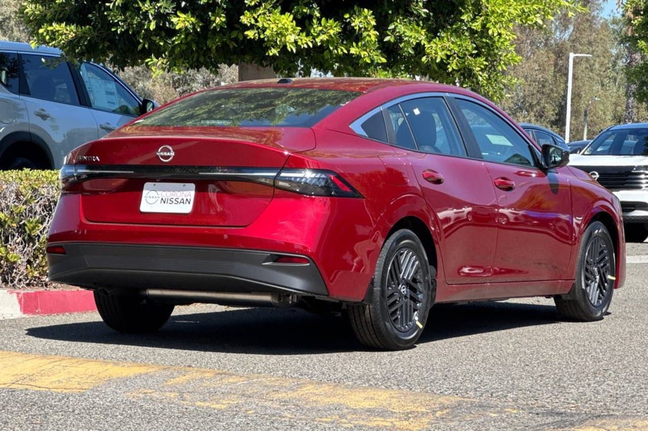2027 Nissan Sentra SV 4