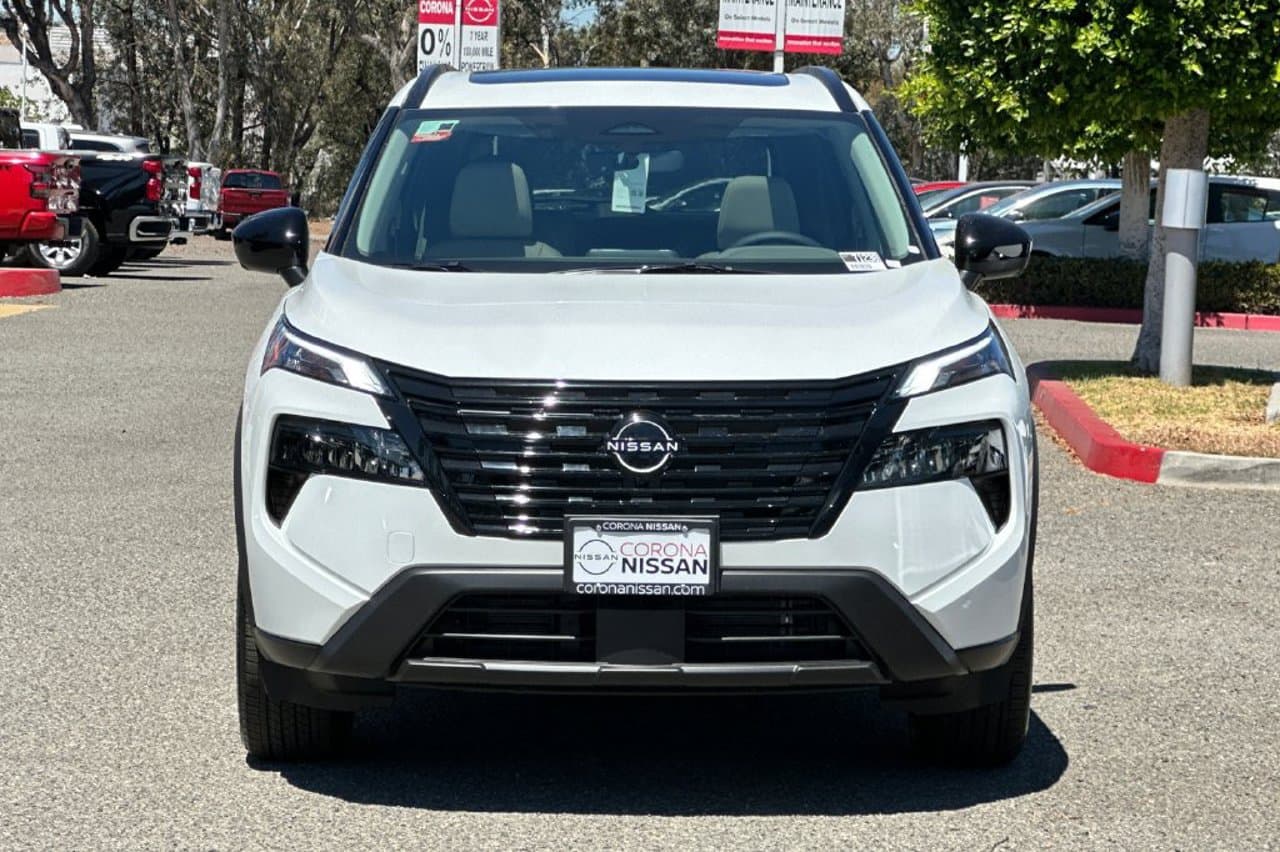 2026 Nissan Rogue Dark Armor 7
