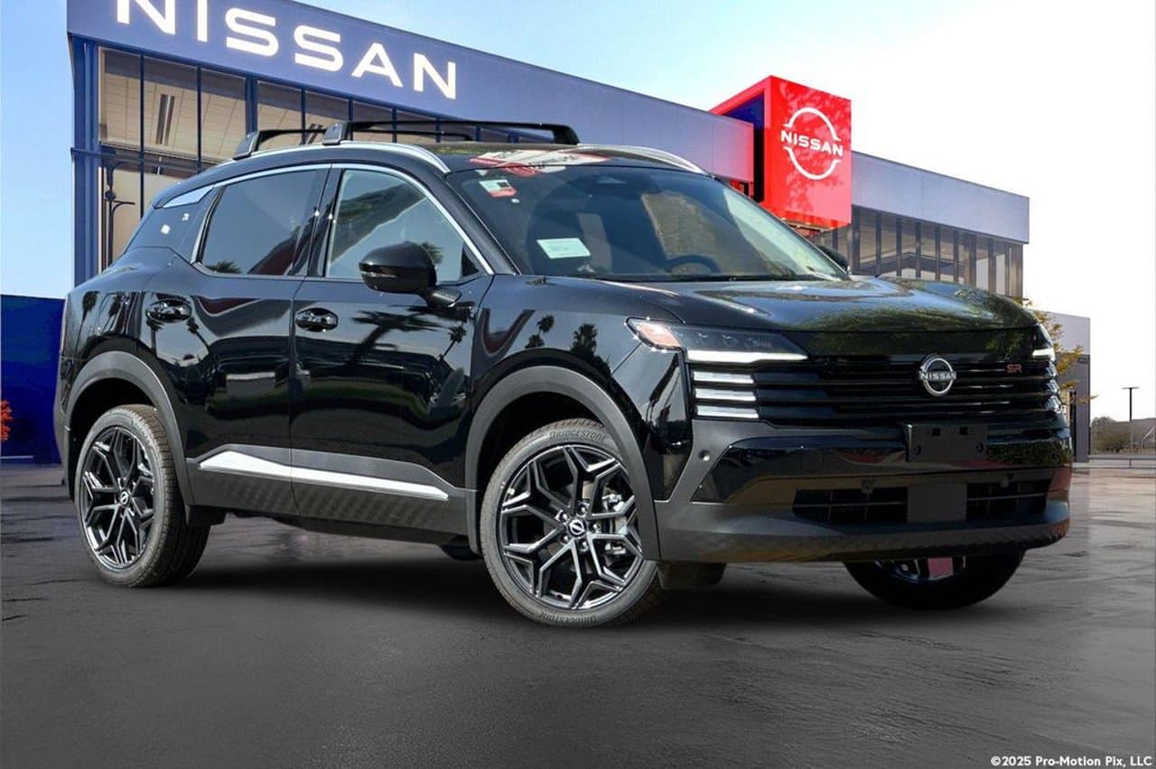2027 Nissan Kicks SR 2