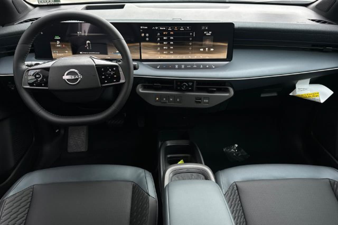 2026 Nissan LEAF PLATINUM+ 10