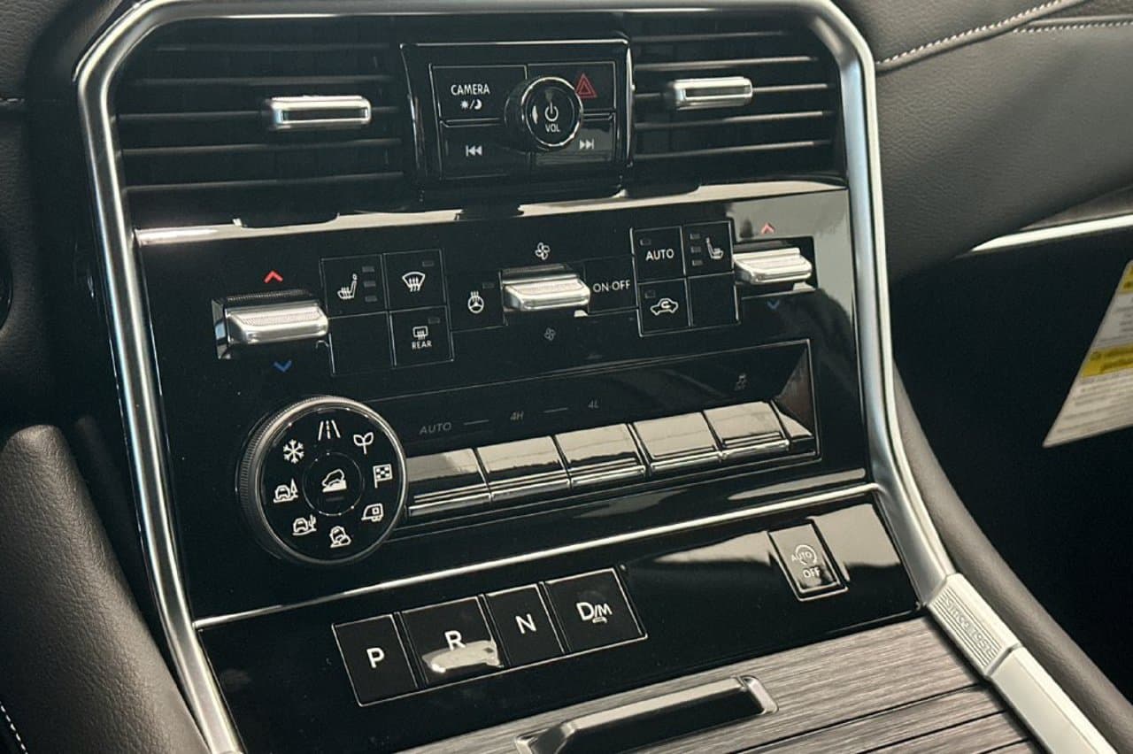 2026 Nissan Armada SL 16