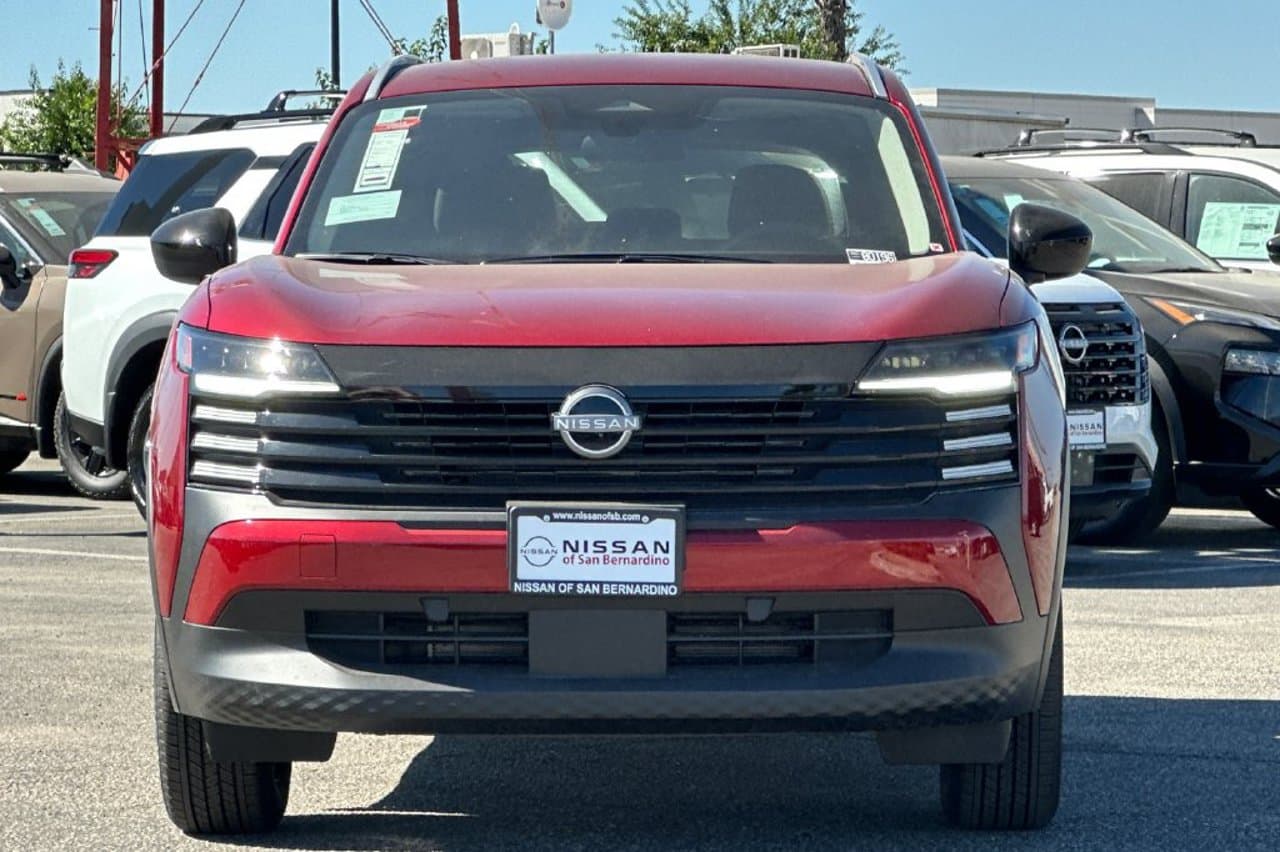 2027 Nissan Kicks SV 6