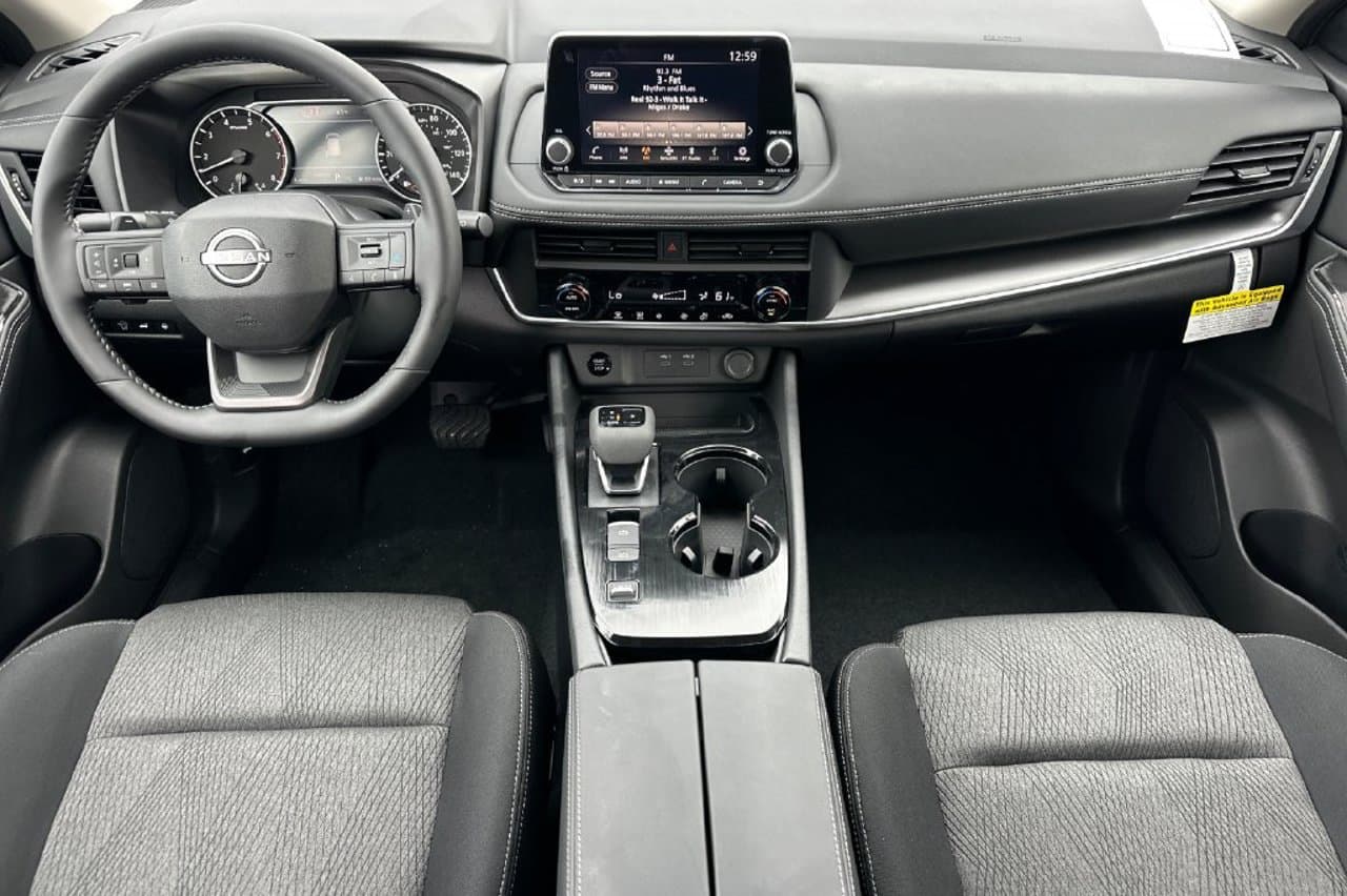 2026 Nissan Rogue SV 10