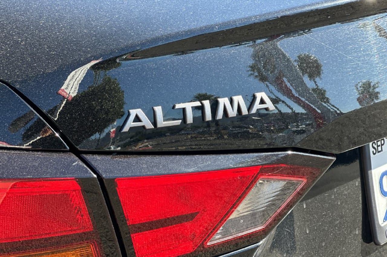 2025 Nissan Altima SV 22