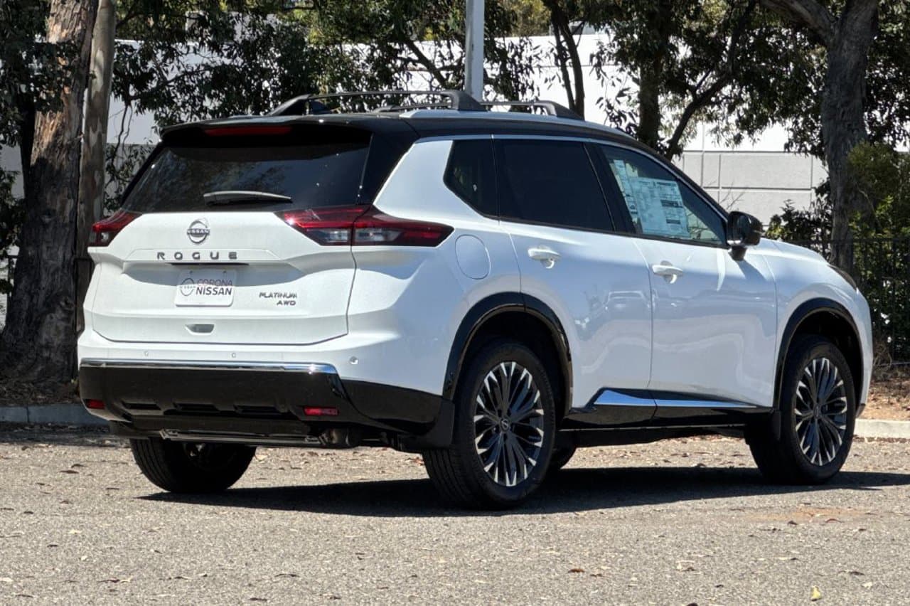2026 Nissan Rogue Platinum 4