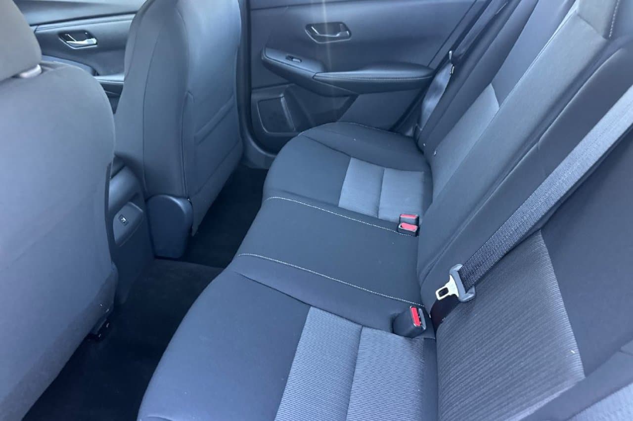 2025 Nissan Sentra SV 9