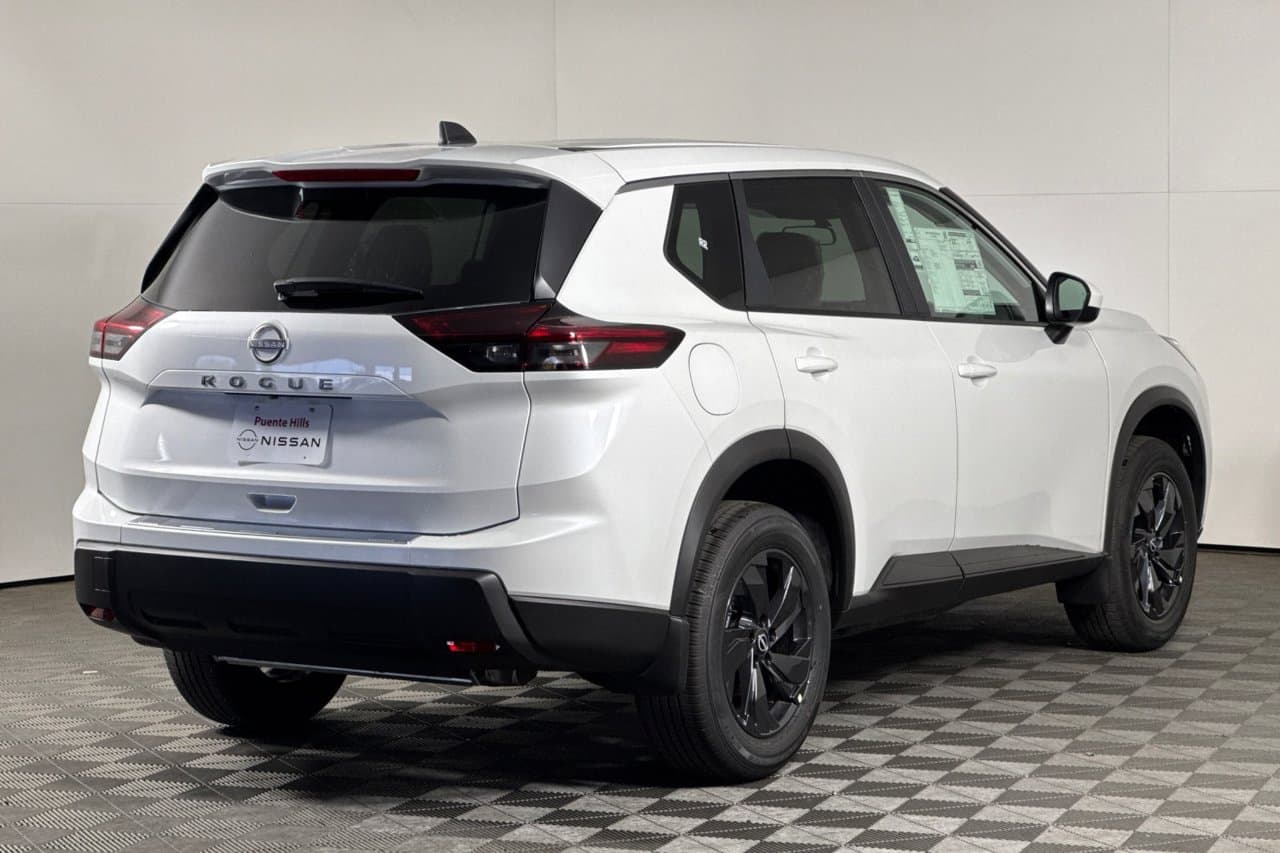 2026 Nissan Rogue SV 34