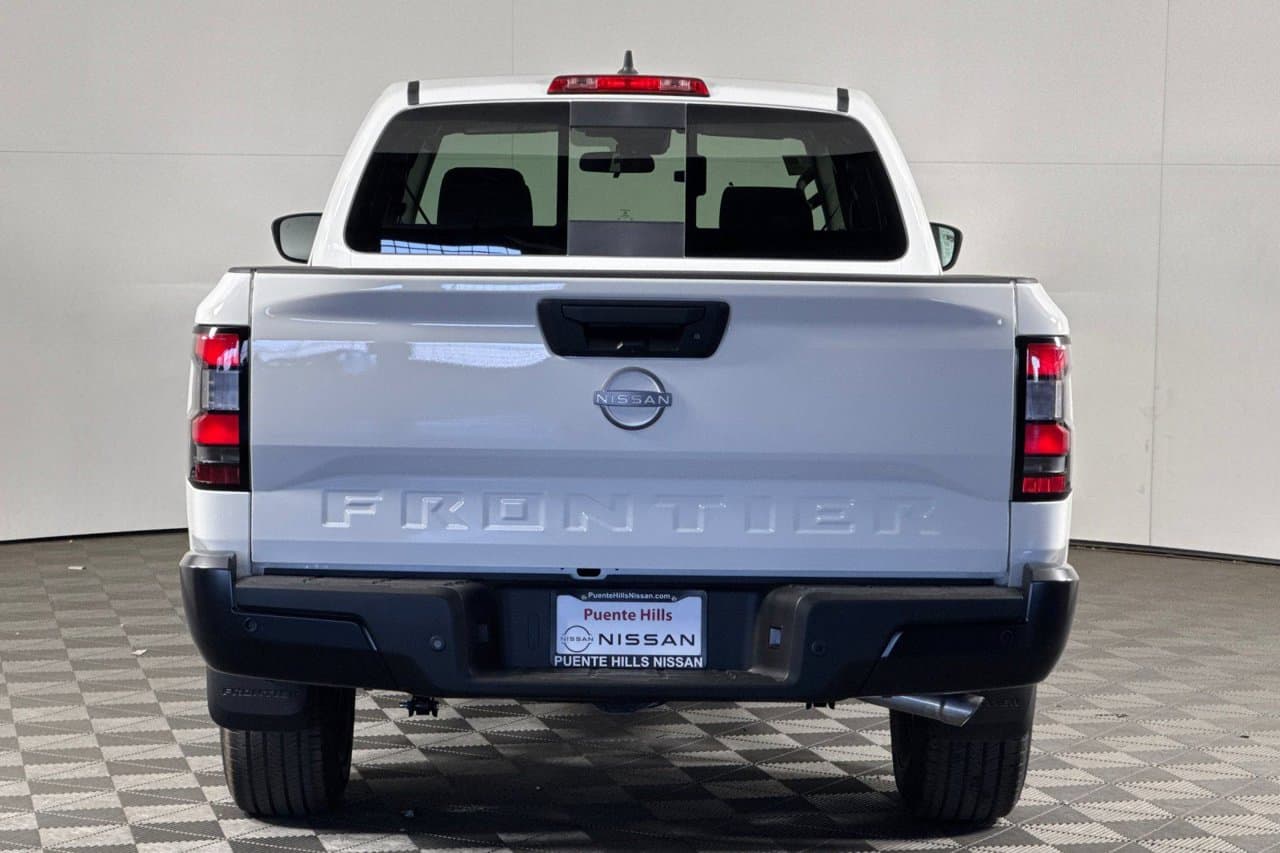 2026 Nissan Frontier S 4