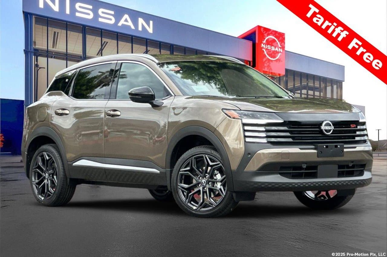 2027 Nissan Kicks SR 1
