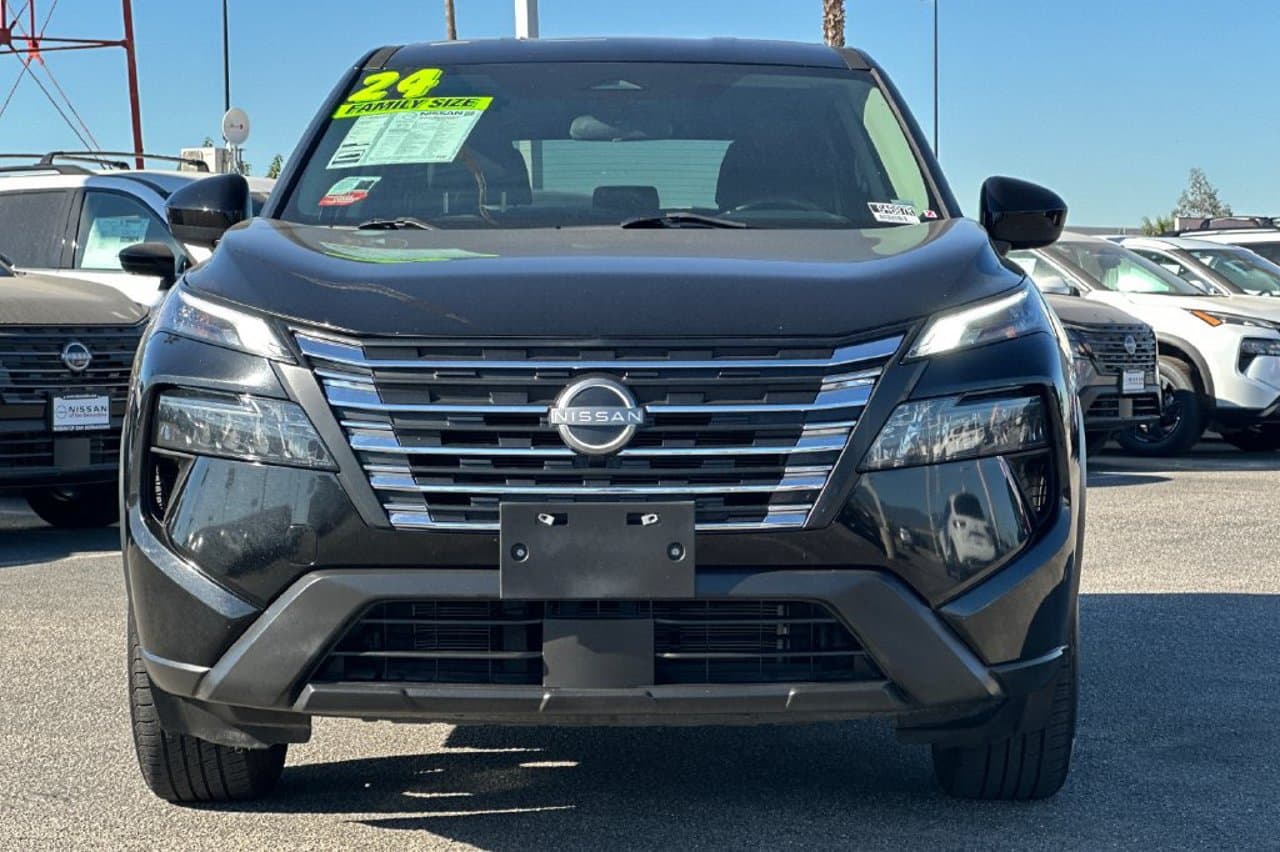 2024 Nissan Rogue SV 6
