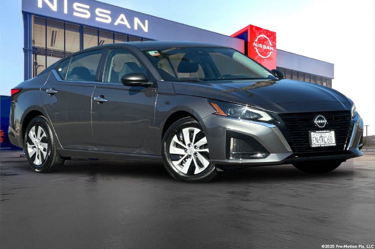 2025 Nissan Altima S 1