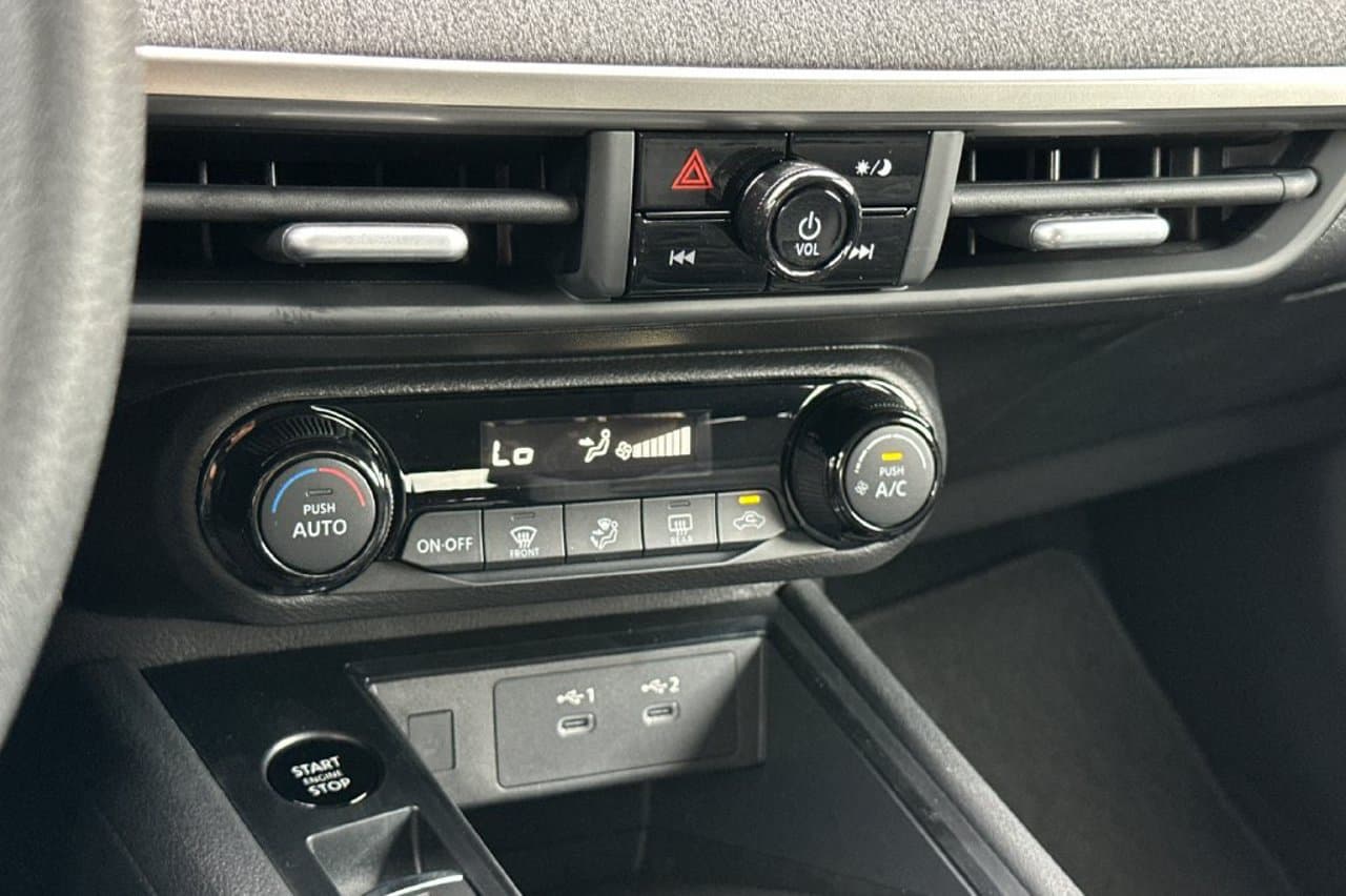2027 Nissan Kicks SV 16