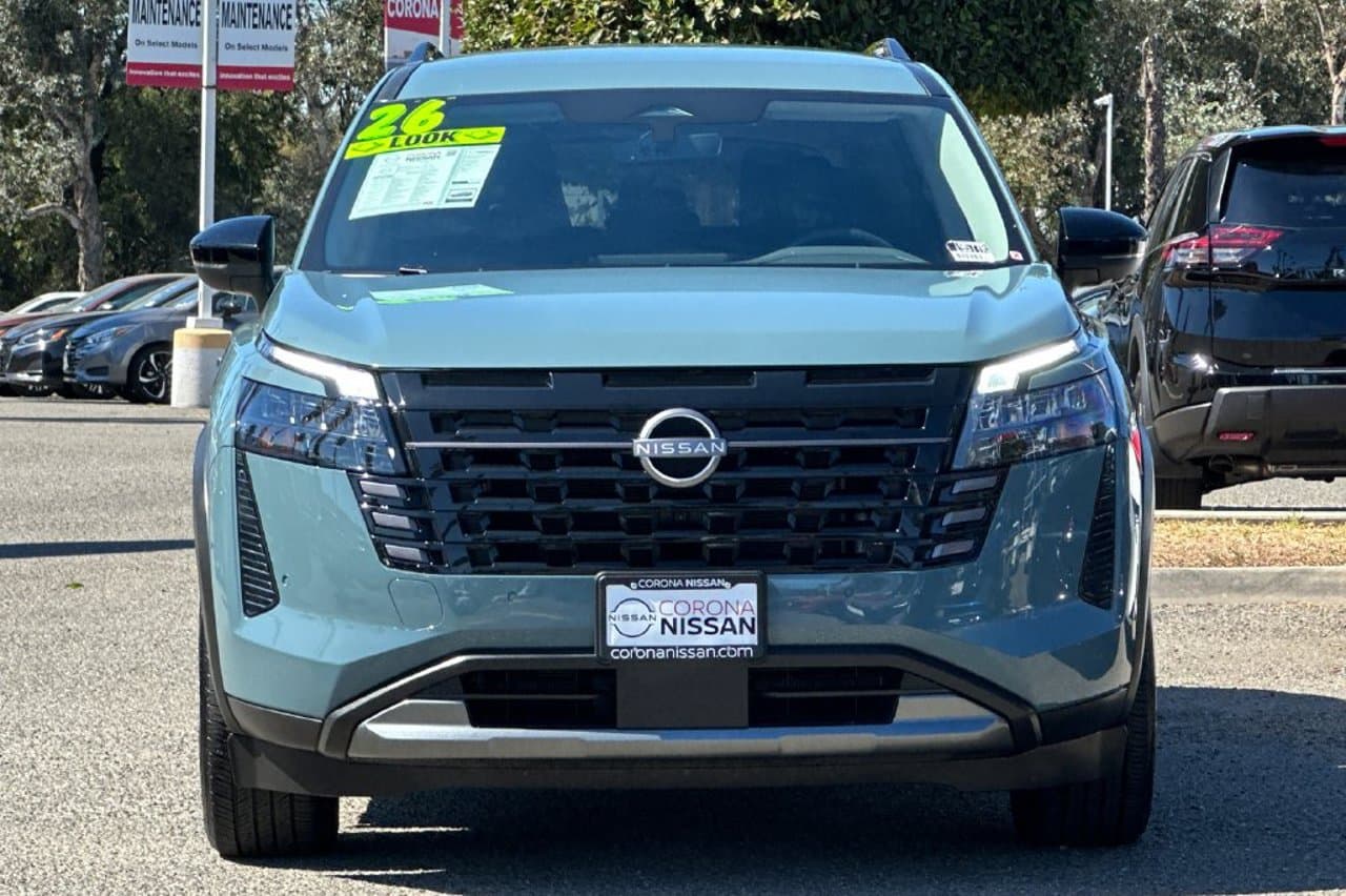 2026 Nissan Pathfinder SL 7