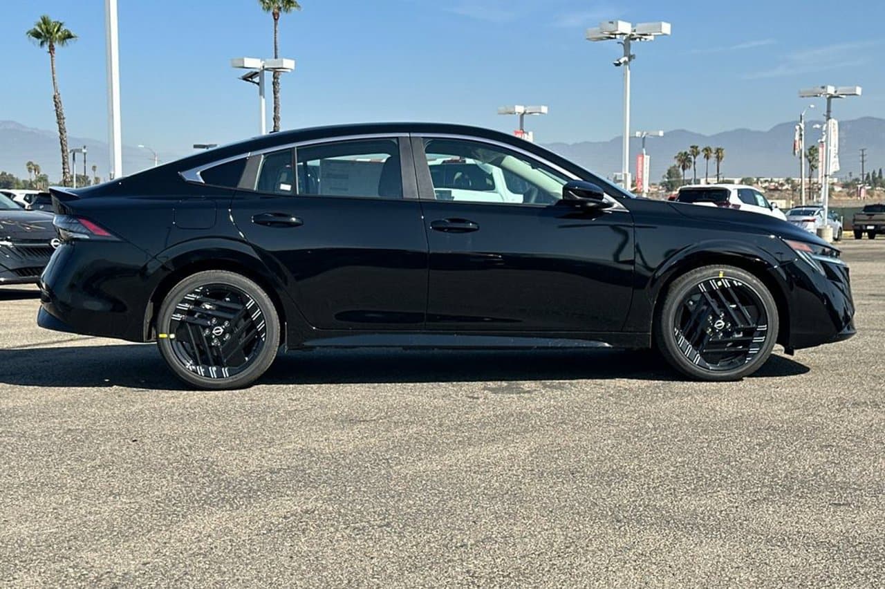 2027 Nissan Sentra SR 2