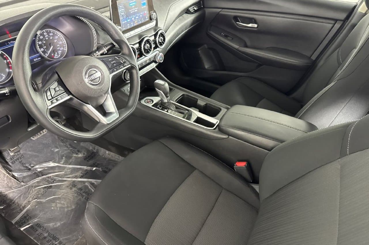 2025 Nissan Sentra SV 28