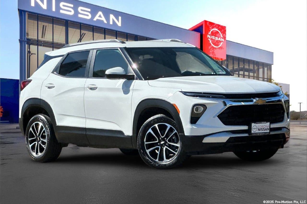 2025 Chevrolet Trailblazer LT 2