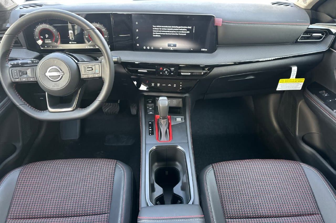 2026 Nissan Kicks SR 10