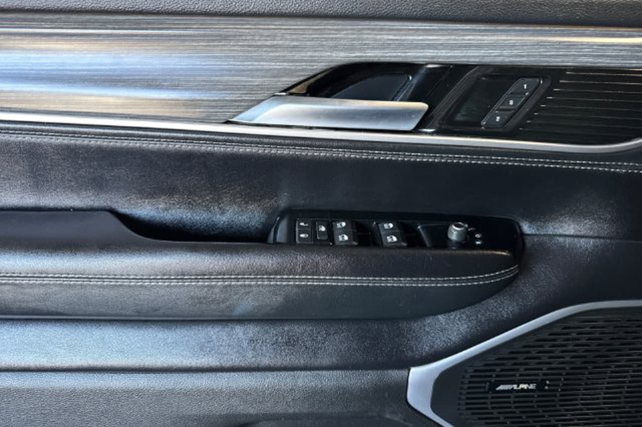 2024 Jeep Wagoneer Series II 9