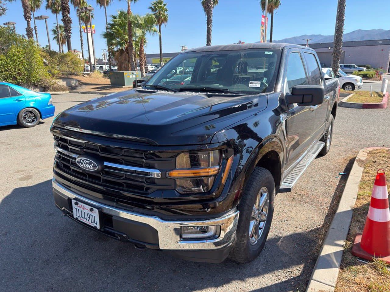 2025 Ford F-150 XLT 4