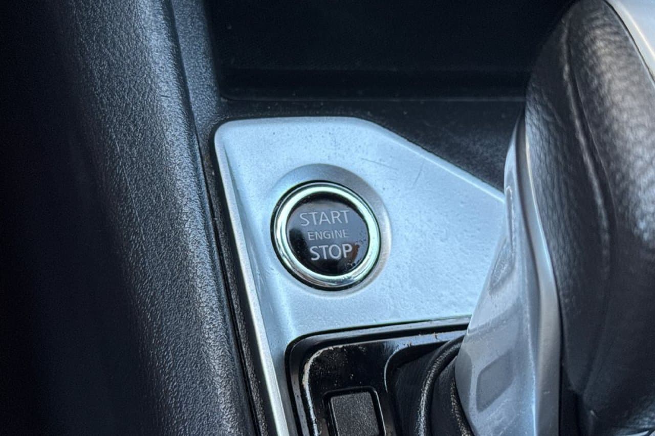 2025 Nissan Altima SV 18