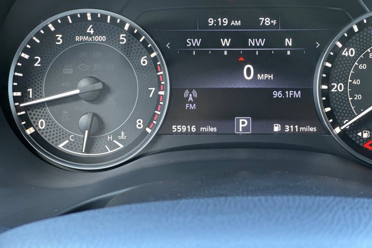 2022 Nissan Armada SV 23