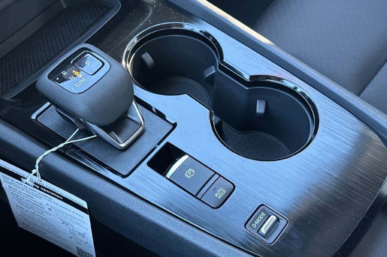 2026 Nissan Rogue Dark Armor 34