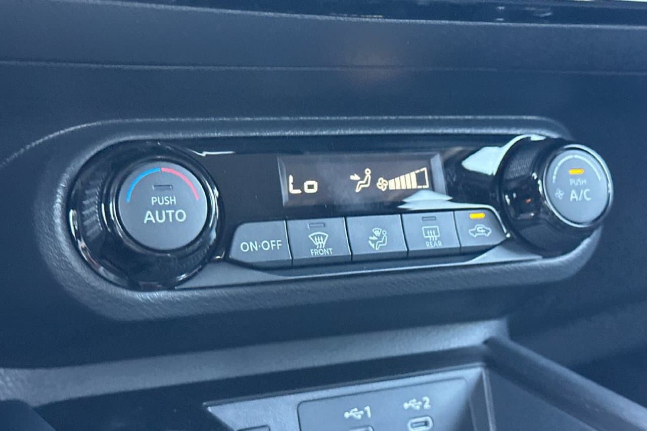 2026 Nissan Kicks SV 16