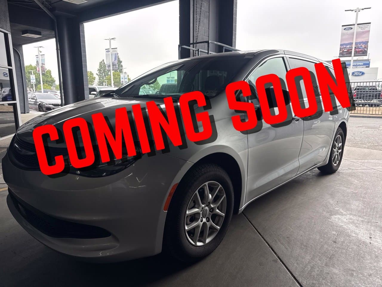 2024 Chrysler Voyager LX 1