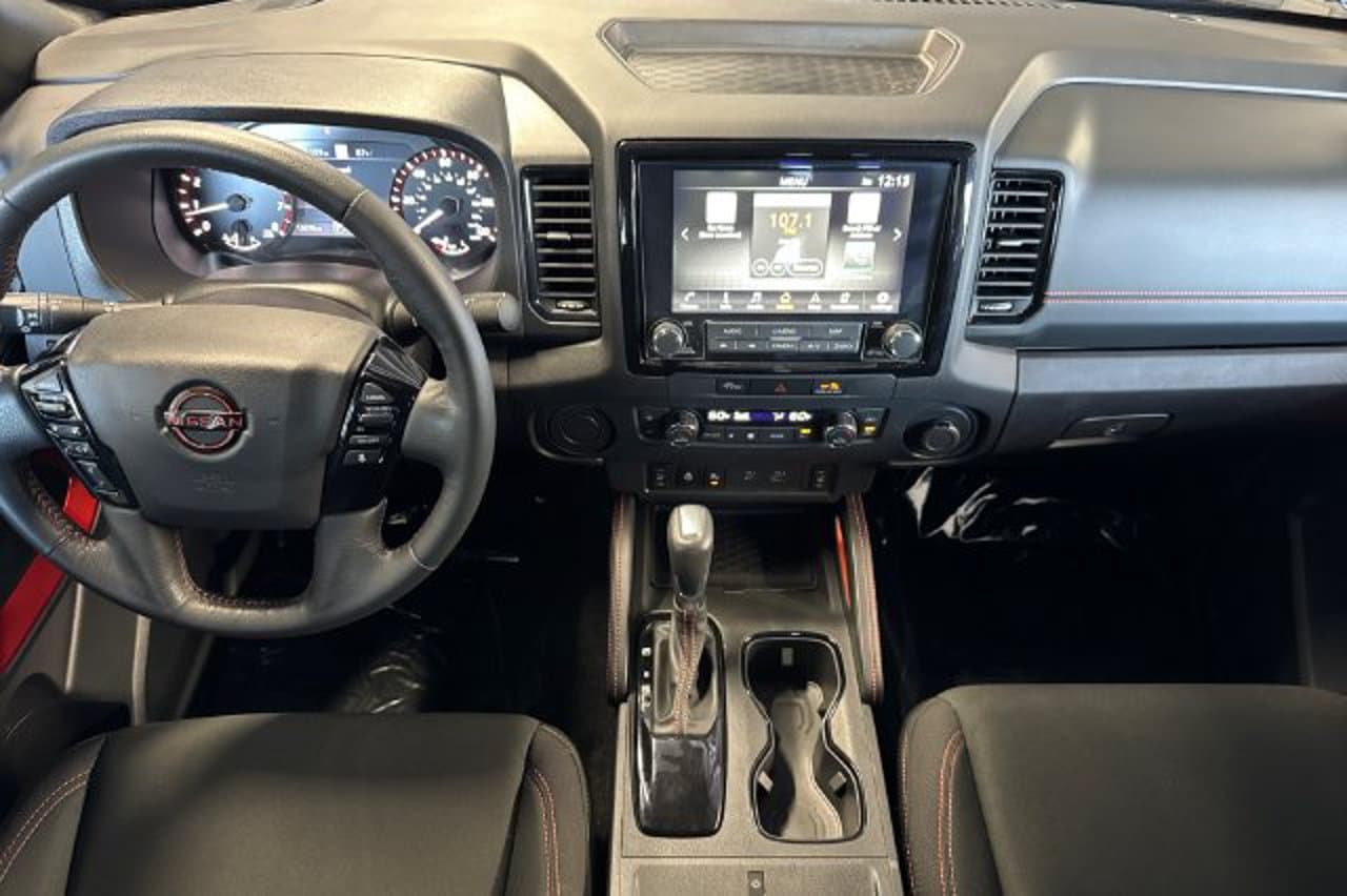 2024 Nissan Frontier PRO-X 11