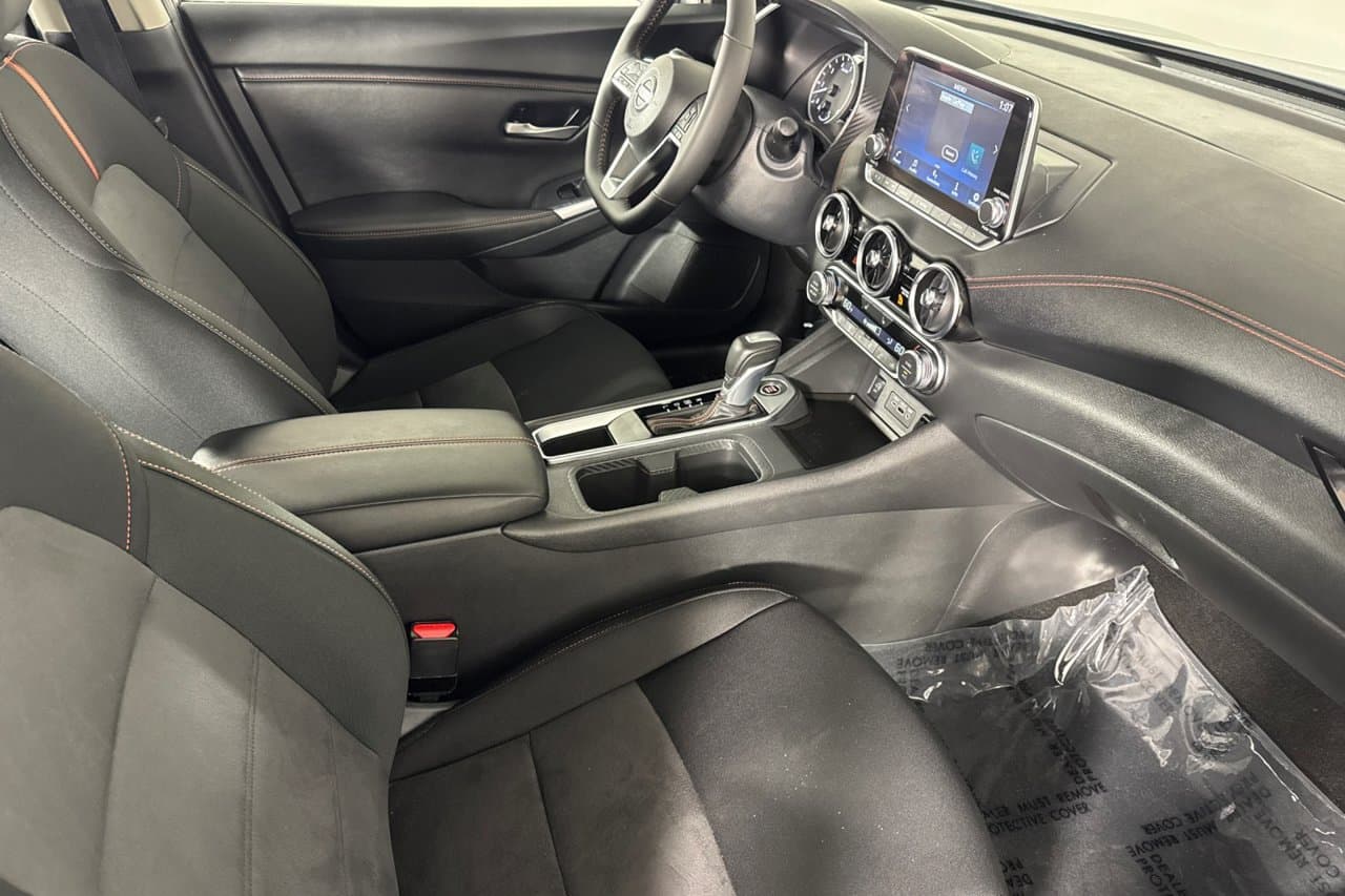 2025 Nissan Sentra SR 12