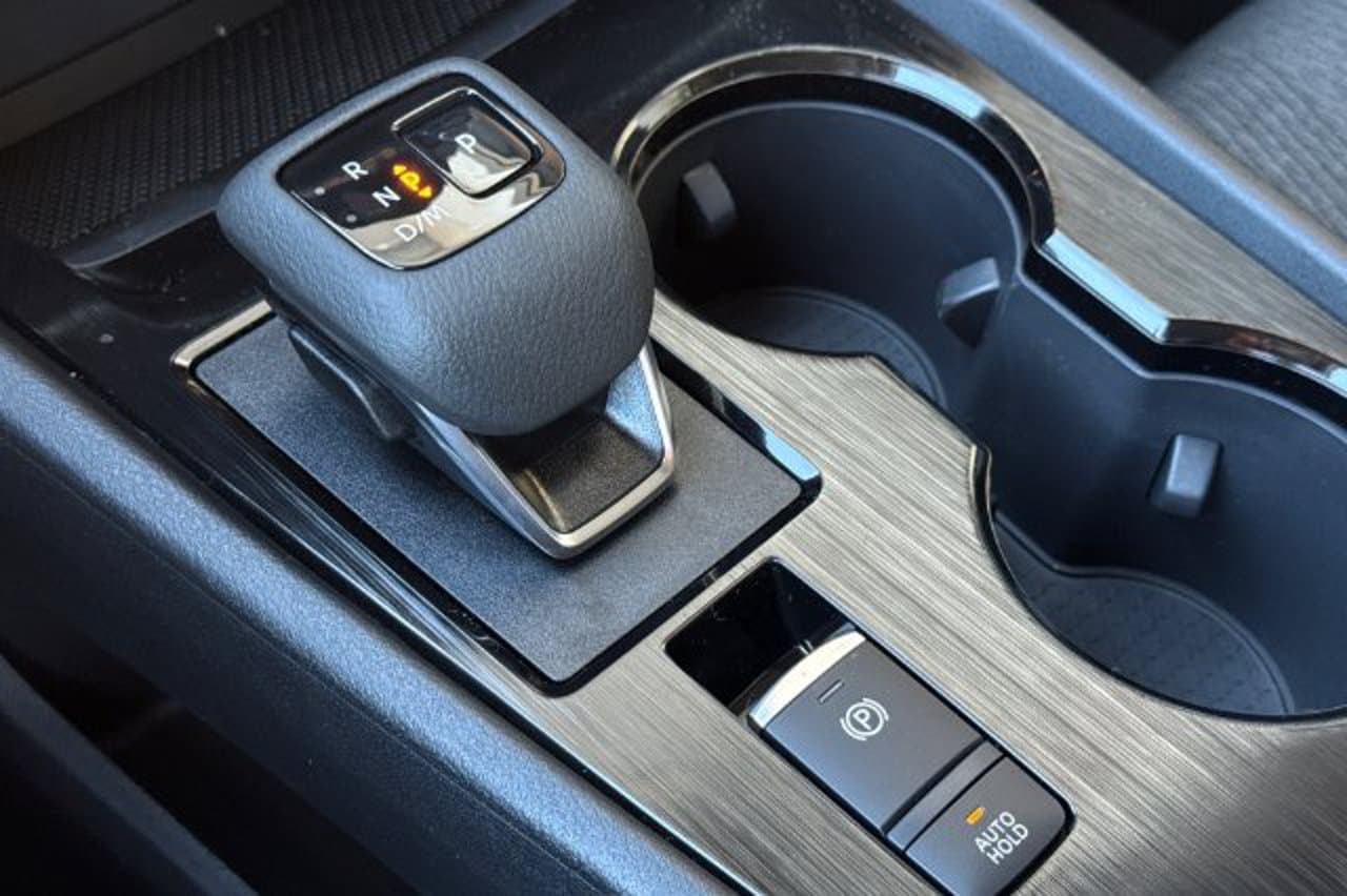 2026 Nissan Rogue SV 18