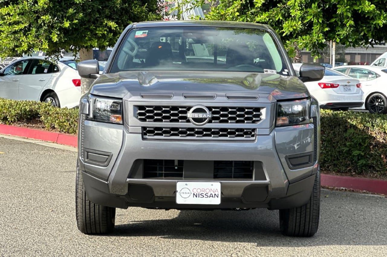 2027 Nissan Frontier SV 7