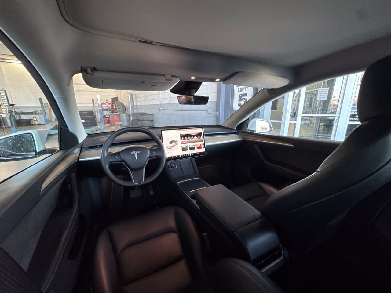 2024 Tesla Model Y Long Range 4