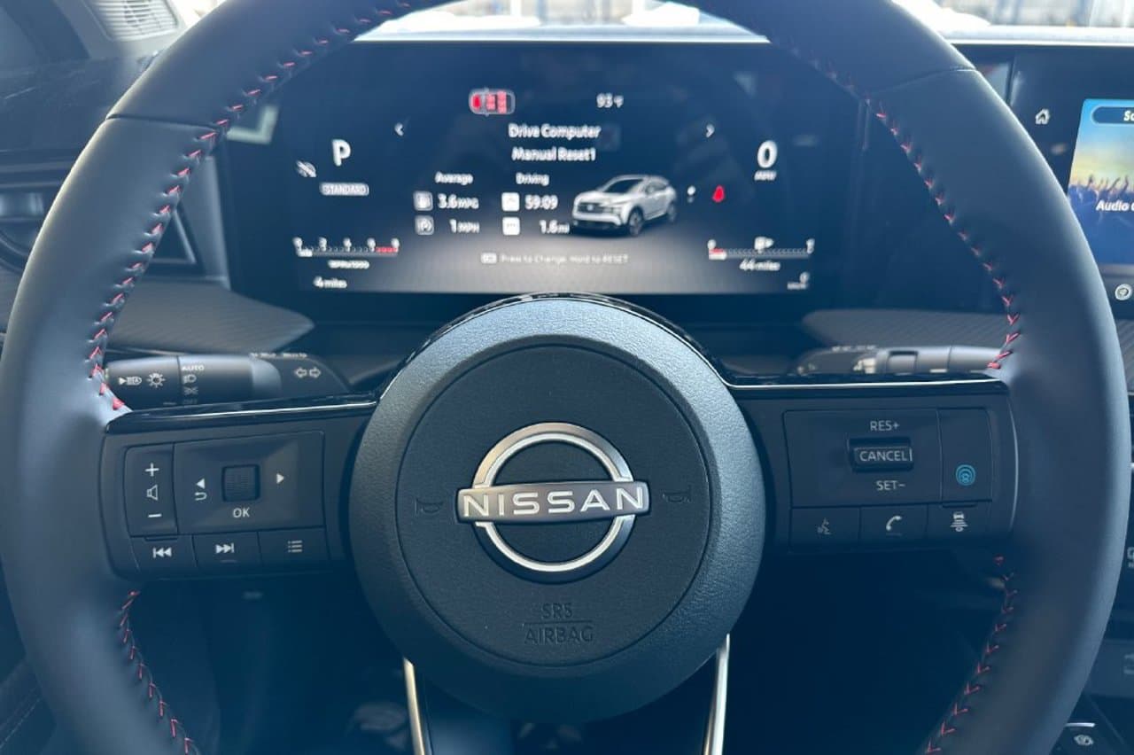 2027 Nissan Kicks SR 19