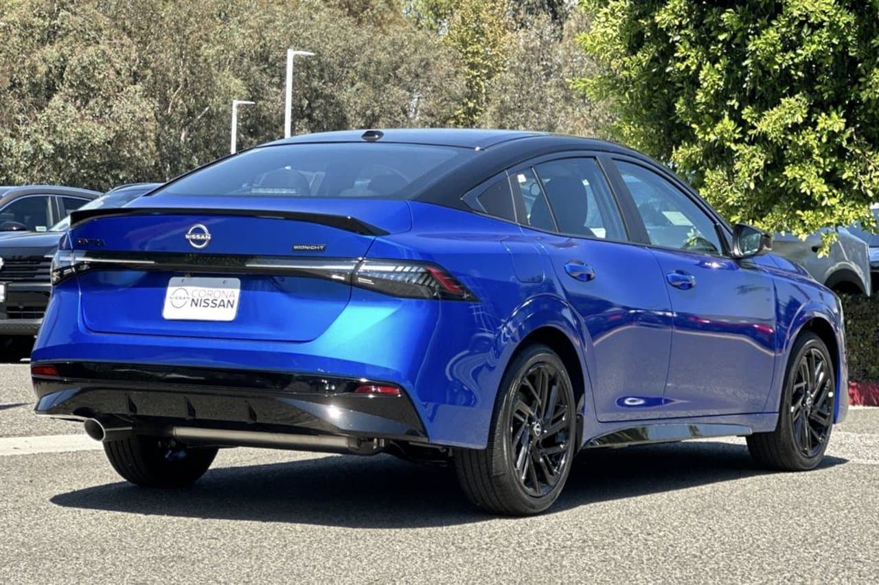 2027 Nissan Sentra SR 4