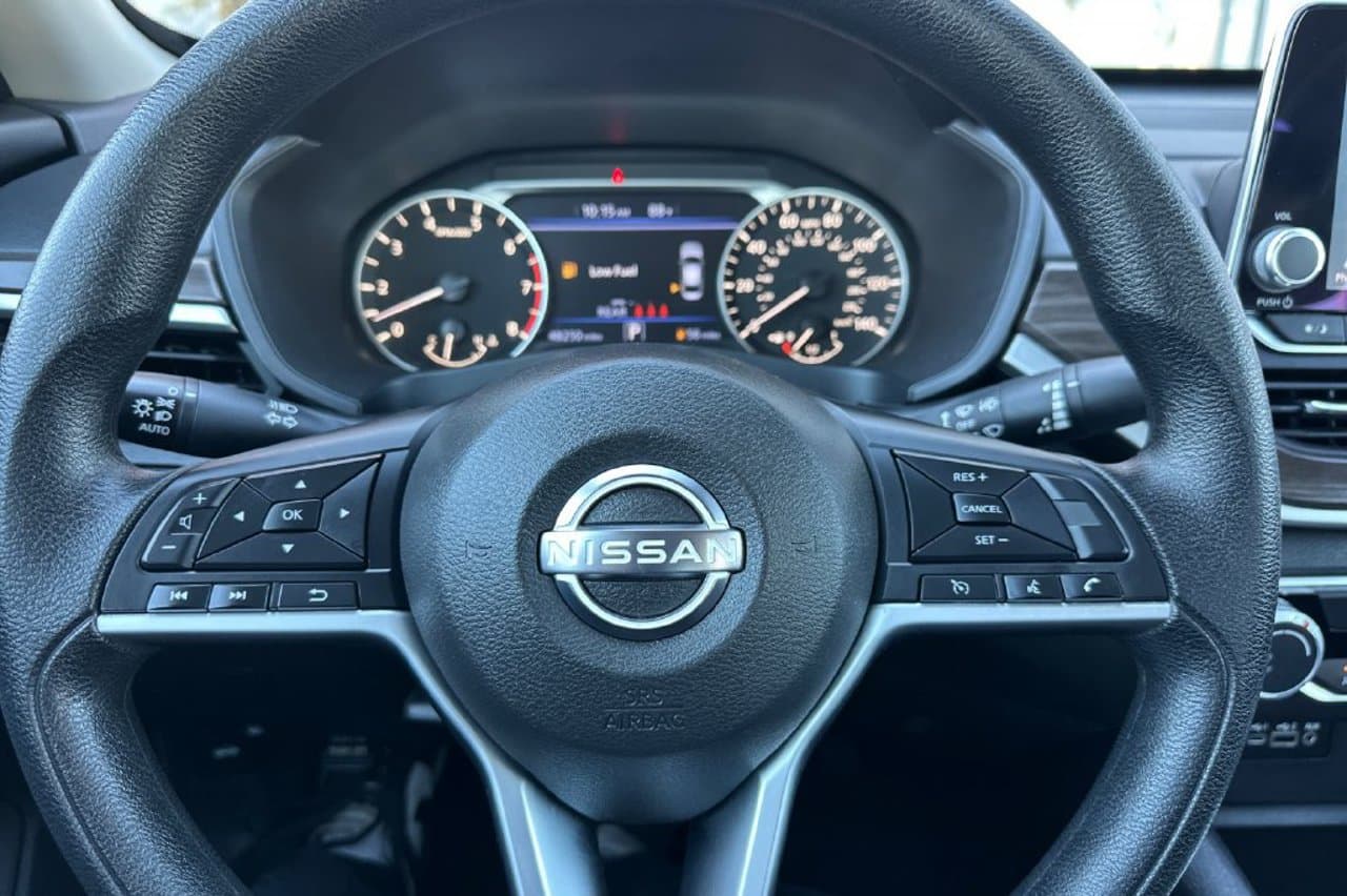 2025 Nissan Altima SV 19