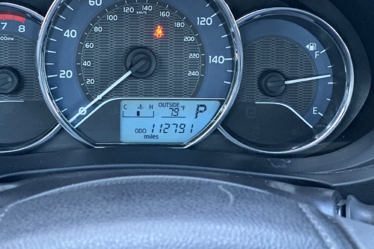 2016 Toyota Corolla LE 20
