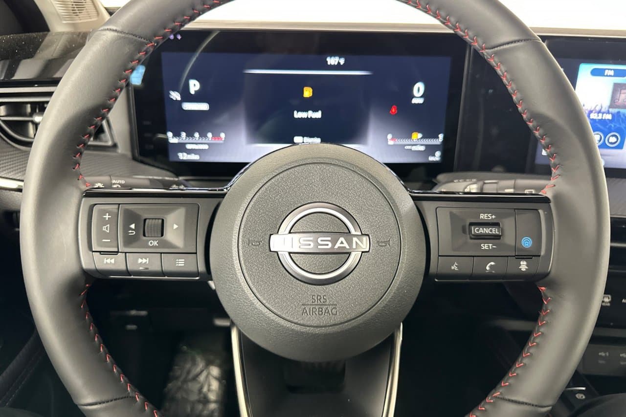2026 Nissan Kicks SR 35