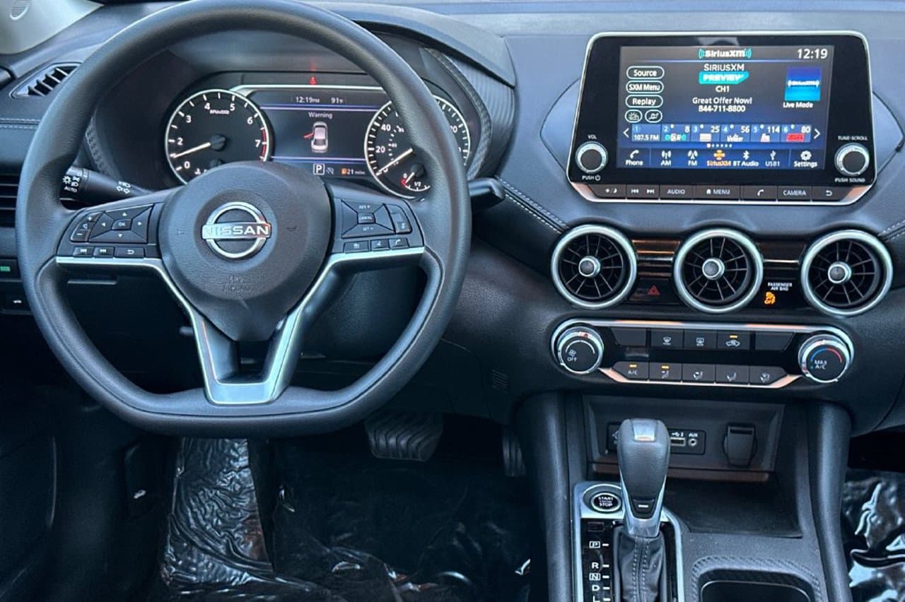 2025 Nissan Sentra SV 11