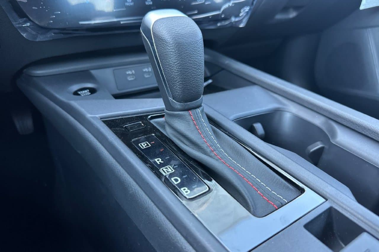 2027 Nissan Sentra SR 17