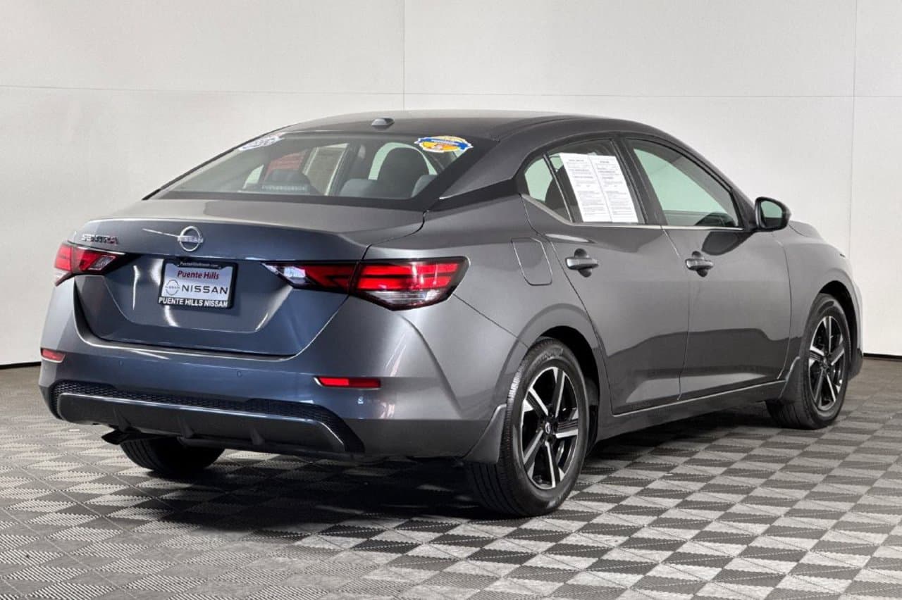 2025 Nissan Sentra SV 25