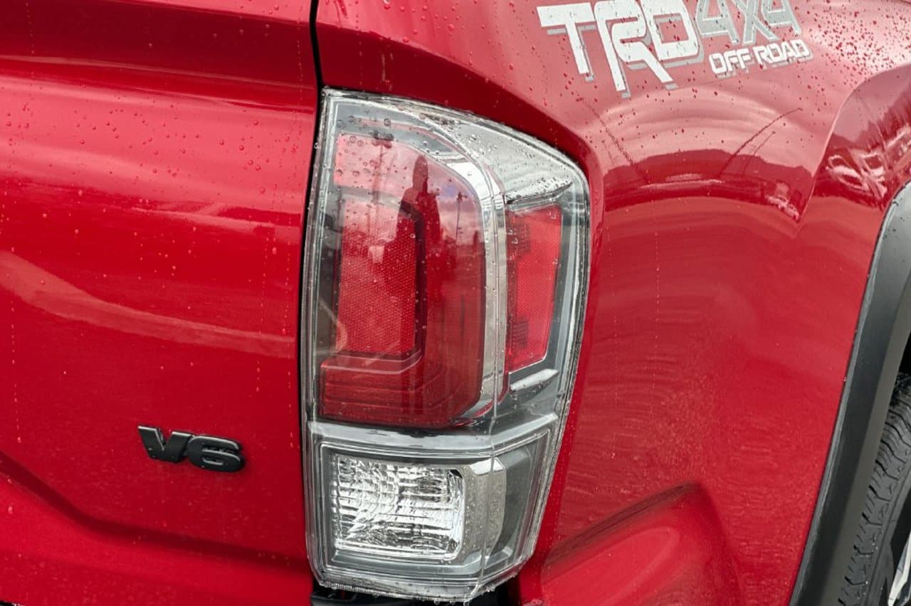2023 Toyota Tacoma 4WD TRD Off Road 21