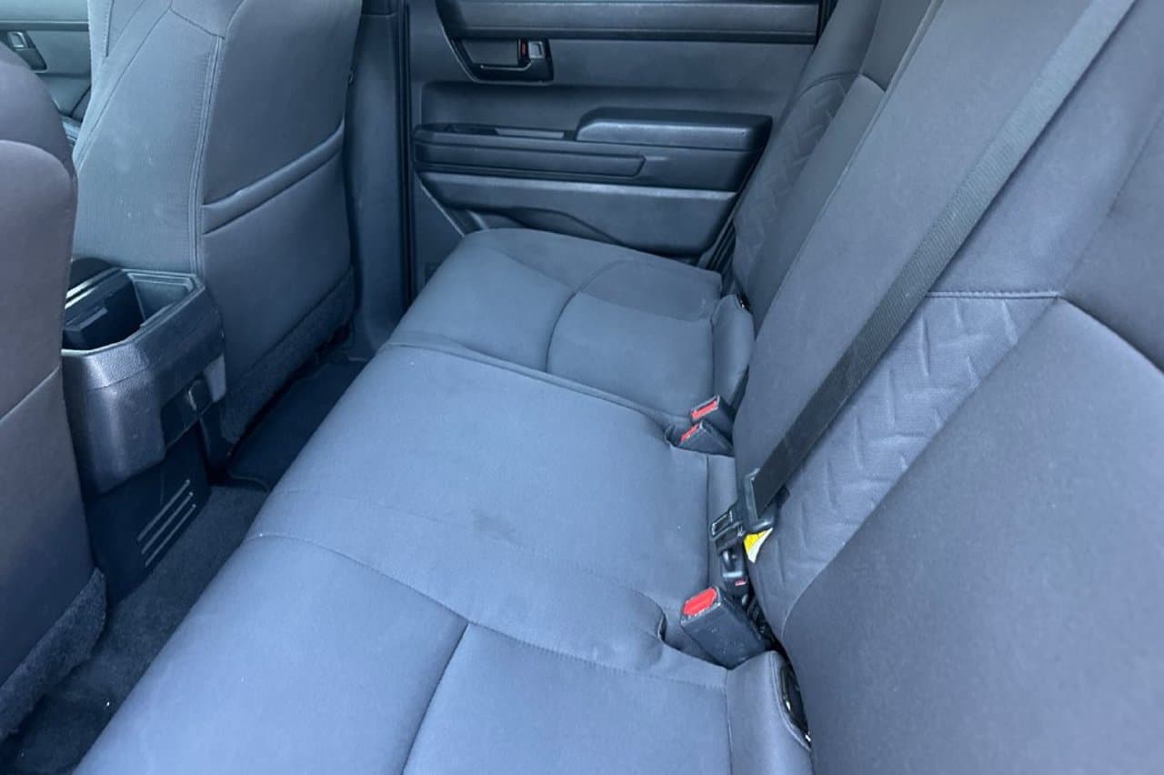 2025 Toyota Tacoma 4WD SR5 10