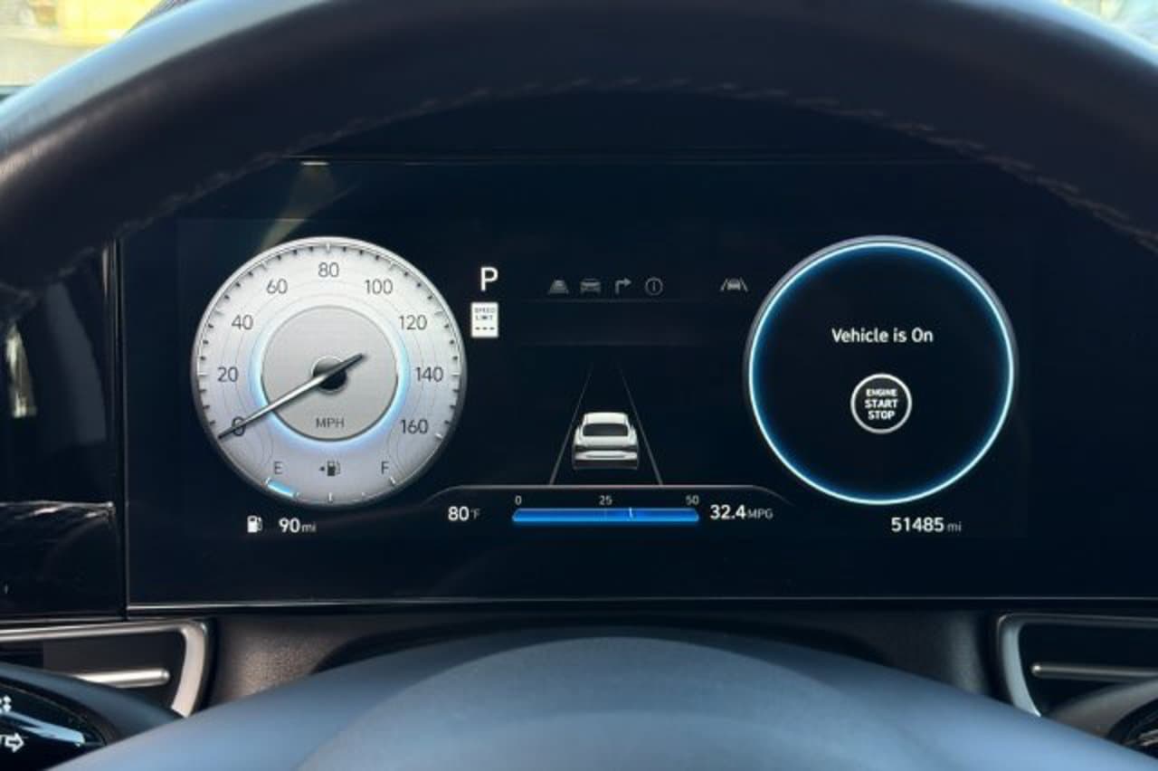 2024 Hyundai Elantra Limited 22