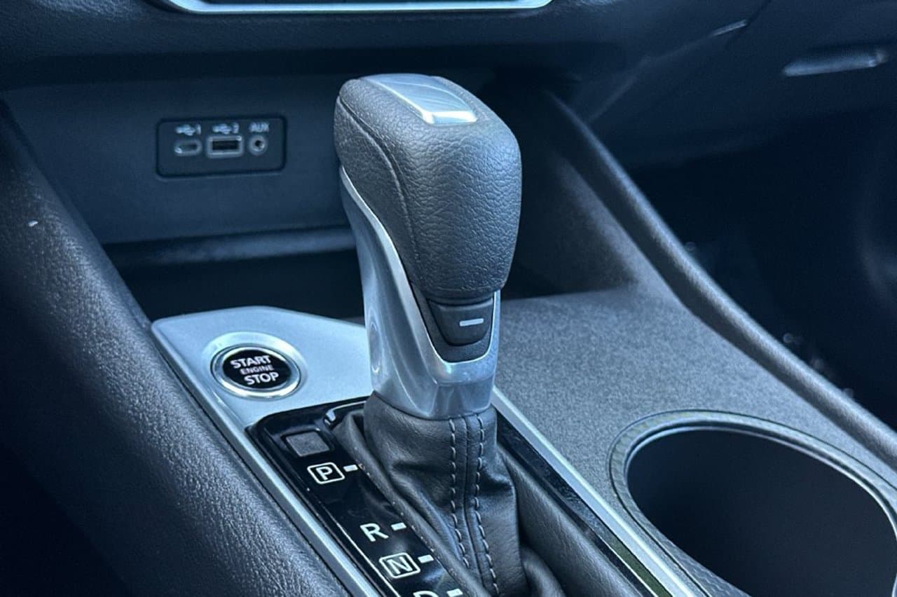2025 Nissan Altima SV 17