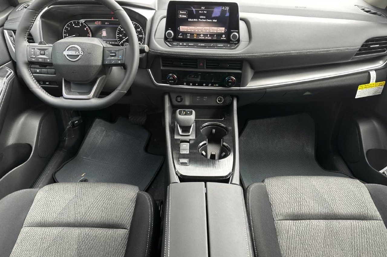 2026 Nissan Rogue SV 11