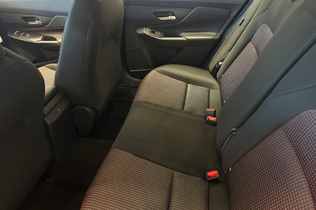 2027 Nissan Sentra SR 9
